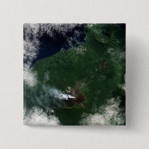 Badge Carré 5 Cm Le volcan Ulawun du Sommet de la Nouvelle-Bretagne