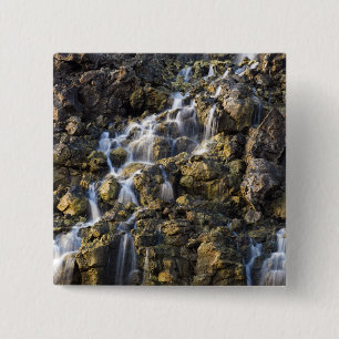 Badge Carré 5 Cm Les chutes de saumure de la roche volcanique