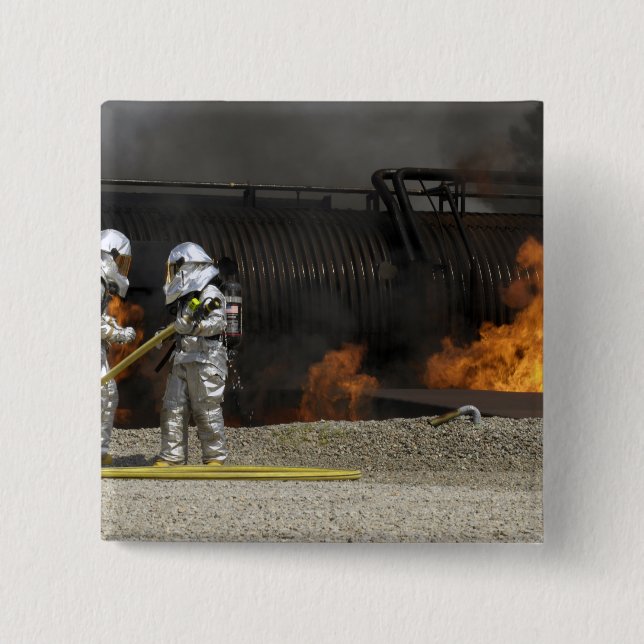 Badge Carré 5 Cm Les pompiers neutralisent un feu (Devant)