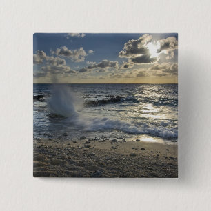 Badge Carré 5 Cm Mer des Caraïbes, Îles Caïmans. Vagues déferlantes