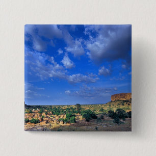 Badge Carré 5 Cm Nuages balayant le ciel au-dessus de