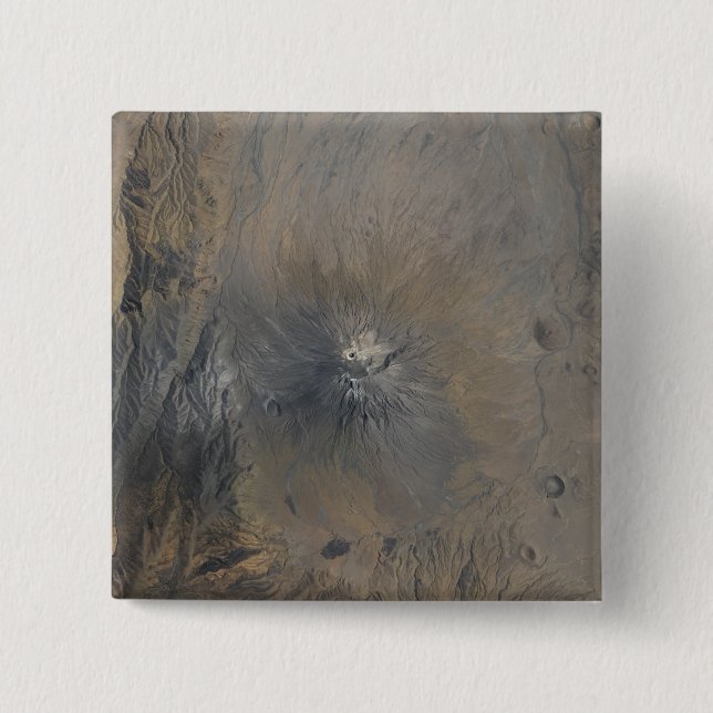 Badge Carré 5 Cm Ol Doinyo Langai en Tanzanie (Devant)