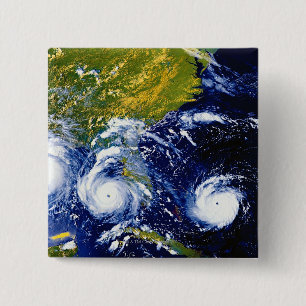 Badge Carré 5 Cm Ouragan Andrew