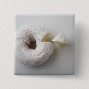 Badge Carré 5 Cm Plan rapproché d'un gâteau