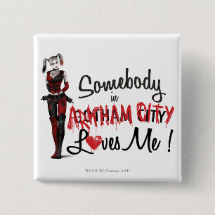 Badge Carré 5 Cm Quelqu'un en AC m'aime - Harley