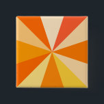 Badge Carré 5 Cm Rayons 60s géométriques géniaux modernes d'art de<br><div class="desc">Cette hanche,  rétro conception d'art de bruit 60s-inspired a les rayons/rayons de soleil oranges psychédéliques tirant dans un motif géométrique. Ce génial,  minimaliste,  la conception ultra-mod a douze rayons dans les nuances variables de l'orange. Il est super,  bébé.</div>