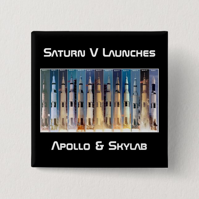 Badge Carré 5 Cm Saturn V Moon Rocket Launches (Devant)