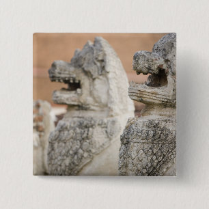 Badge Carré 5 Cm Singhat Wat Thammikarat 2