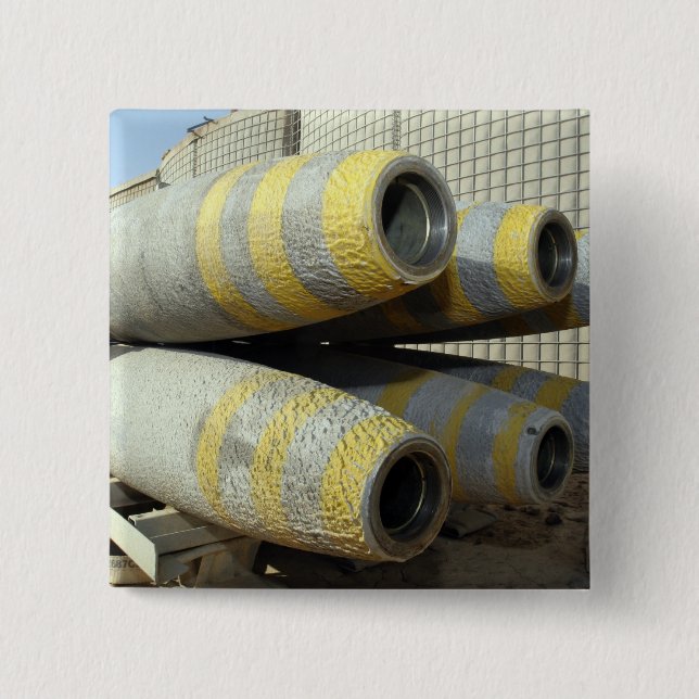 Badge Carré 5 Cm Six bombes GBU-12 sont dans un rack (Devant)