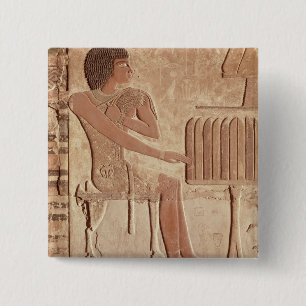 Badge Carré 5 Cm Soulagement dépeignant les défunts assis