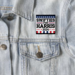 Badge Carré 5 Cm Swifties for Kamala Harris 2024 Vote Support<br><div class="desc">Swifties pour Kamala Harris 2024 Vote Support Harris</div>