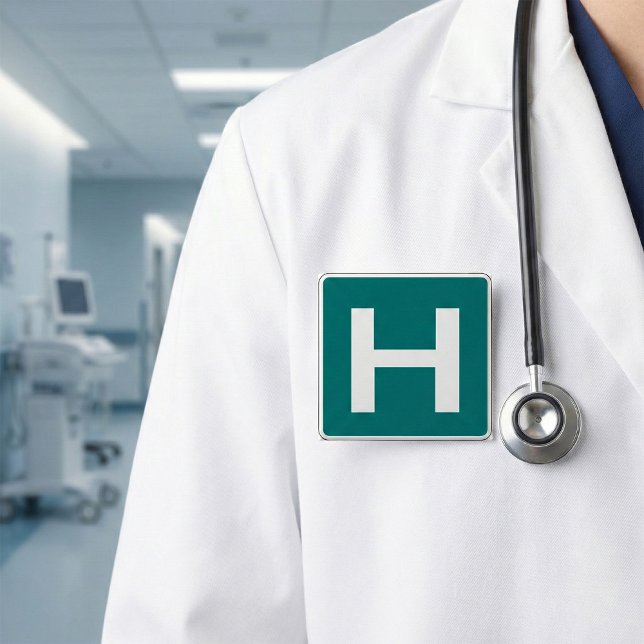 Badge Carré 5 Cm Symbole routier de l'hôpital Installation Médicale (Créateur téléchargé)