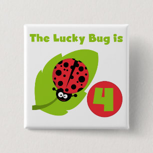 Badge Carré 5 Cm T-shirts et cadeaux Lucky Bug 4th Birthday