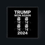Badge Carré 5 Cm Trump remporte à nouveau le scrutin de 2024 Jour d<br><div class="desc">Trump remporte à nouveau l'élection de 2024 Jour 47 de l'investiture</div>