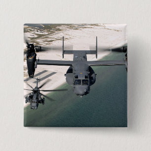 Badge Carré 5 Cm Un balbuzard CV-22 et un MH-53 pavent le bas