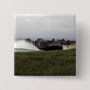 Badge Carré 5 Cm Un coussin d'air de péniche débarque