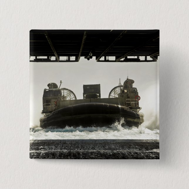 Badge Carré 5 Cm Un coussin d'air d'embarcation de débarquement se  (Devant)