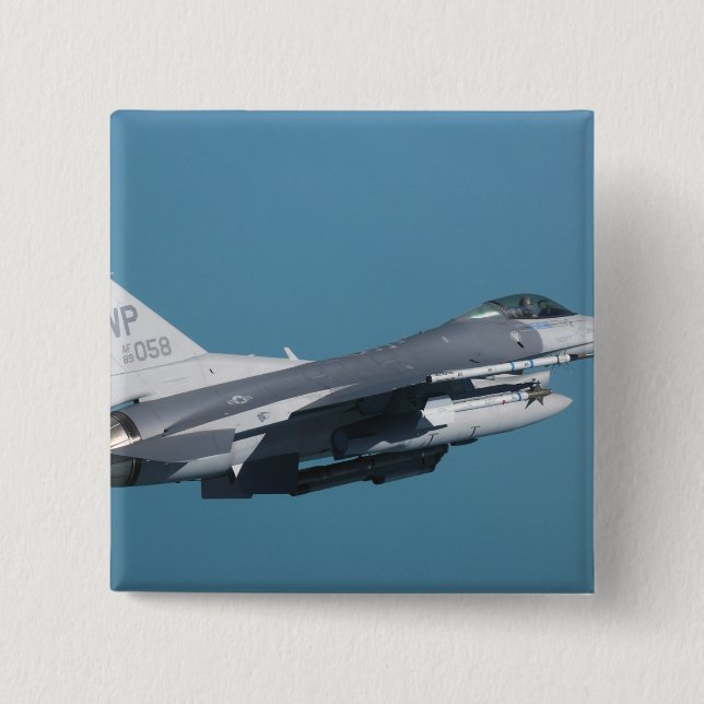 Badge Carré 5 Cm Un Faucon de combat F-16 en vol (Devant)
