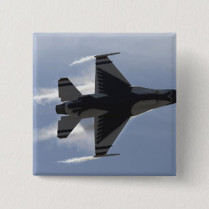 Badge Carré 5 Cm Un faucon F-16 de combat tire des g élevés
