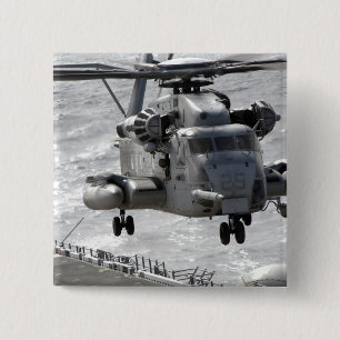Badge Carré 5 Cm Un hélicoptère CH-53E Super Stallion