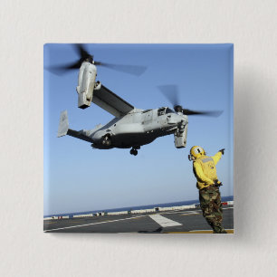 Badge Carré 5 Cm Un MV-22 Osprey lance le USS Nassau