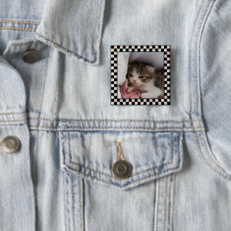 Badge Carré 5 Cm Un petit chaton adorable de Somnolent-Tête