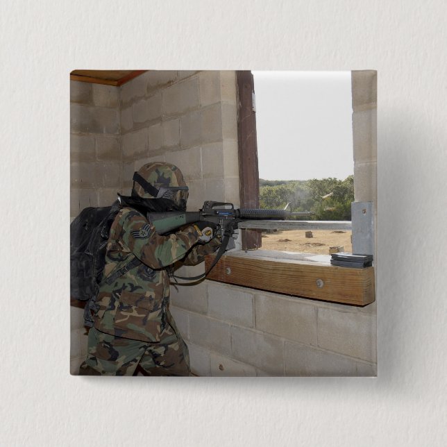 Badge Carré 5 Cm Un soldat agit comme force d'opposition (Devant)