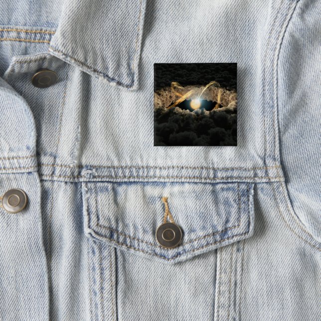 Badge Carré 5 Cm Une Étoile Entourée D'Un Disque Protoplanétaire (En situation)