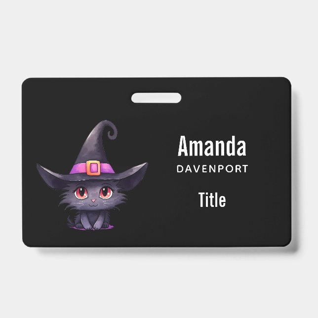 Badge Chat noir mignon portant un Casquette de sorcière (Avant)
