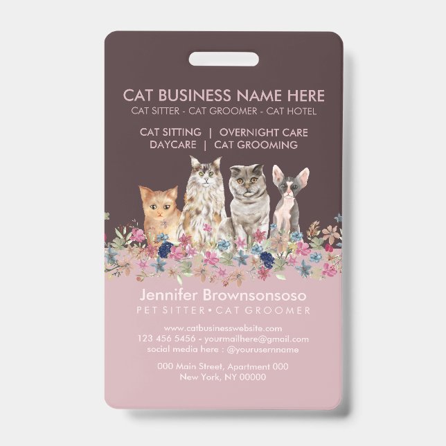 Badge Chat Rose Assis en Train de se Toiletter (Avant)