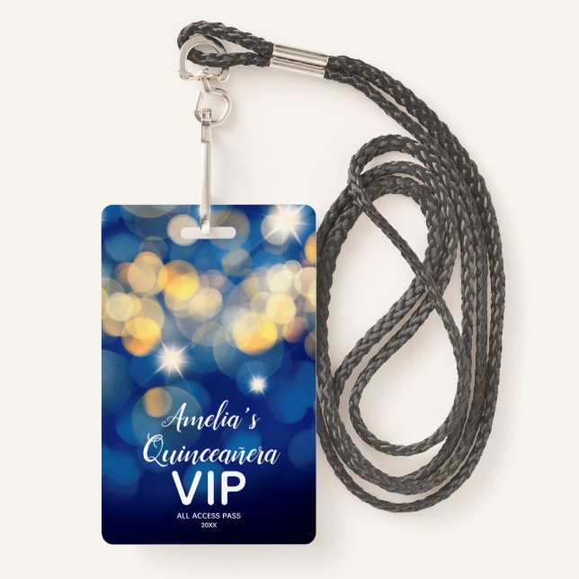 Badge Chic Navy Gold Bokeh Quinceañera Invitation VIP Pa (Devant avec lanière)
