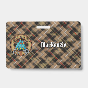 Badge Cimier du clan MacKenzie sur tartan de chasse marr