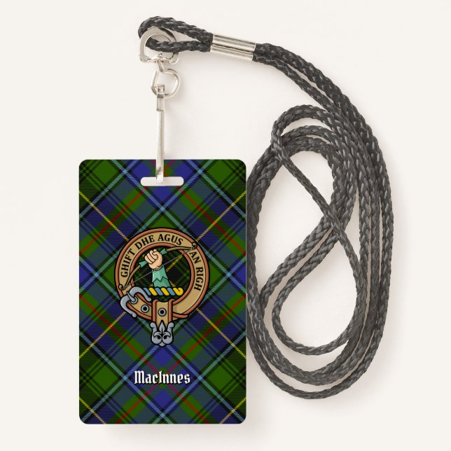 Badge Clan MacInnes Crest sur Tartan (Devant avec lanière)
