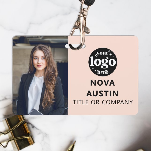 Badge Code photo de l'employé rose avec code QR Logo d'e (Créateur téléchargé)