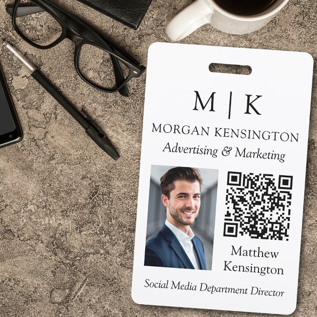 Badge Code QR de l'entreprise avec monogramme ou ajout d (Edit to Customize text, colors and more)