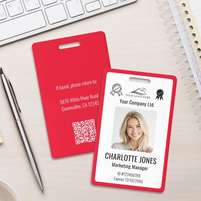Badge Code QR employé personnalisé avec logo d'entrepris (Créateur téléchargé)