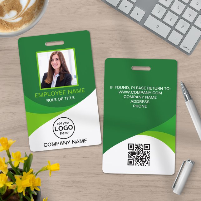 Badge Code QR vert personnalisé pour employés d'entrepri (Créateur téléchargé)