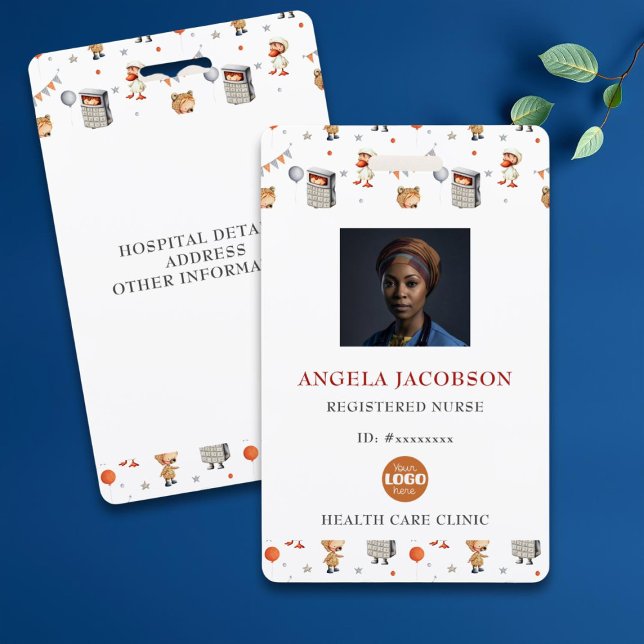 Badge Cute Pediatric Registered Nurse Logo (Créateur téléchargé)