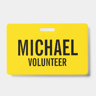 Badge de bénévole jaune avec nom personnalisé
