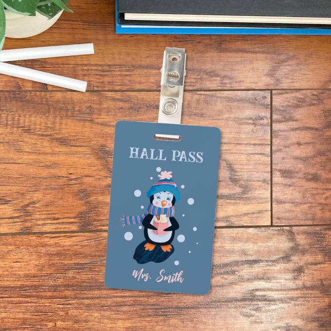 Badge de laissez-passer d'hiver bleu avec manchot  (Cute winter blue vertical student hall pass with a cartoon penguin holding a cup of hot cocoa . )