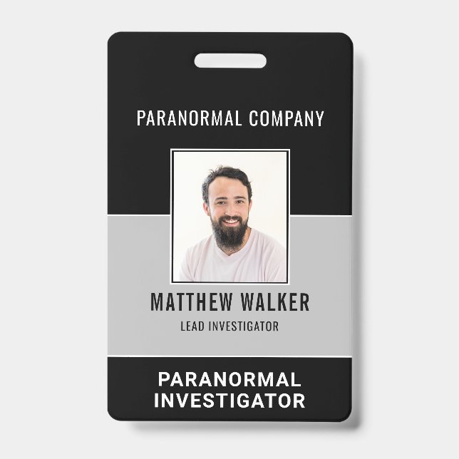 Badge de nom de photo d'enquêteur paranormal simpl (Avant)