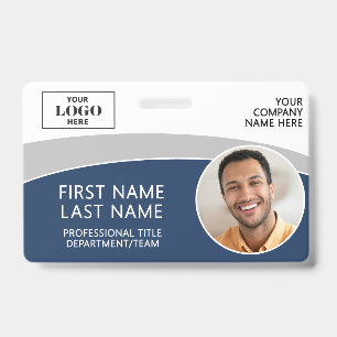 Badge de nom d'employé avec code-barres et photo d