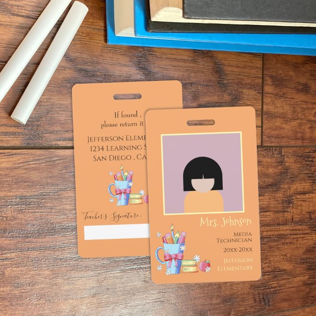 Badge de photo ID orange vertical pour bibliothéca (School librarian orange vertical photo ID employee badge .)