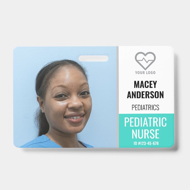 Badge d'employé d'hôpital avec grande photo et cod (Avant)