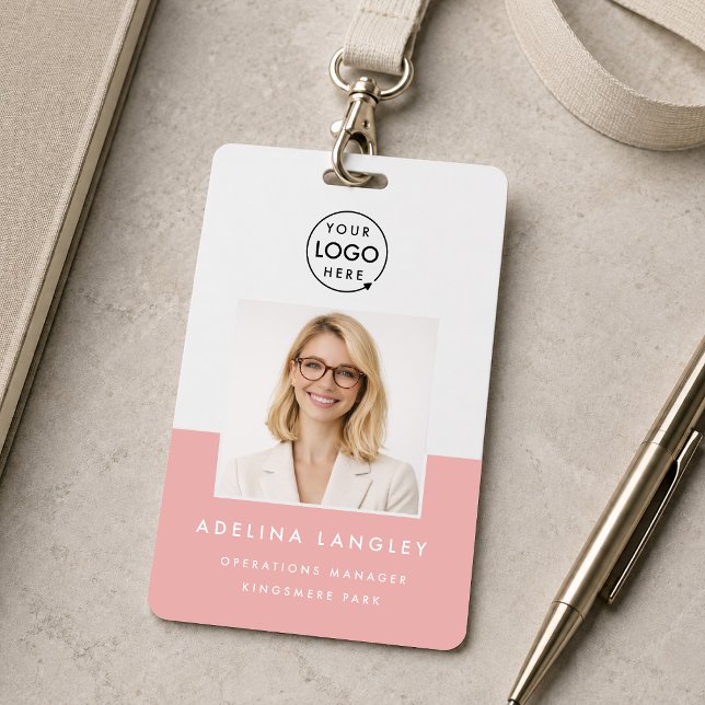 Badge d'identification 3x5 Photo | Carte de nom d' (Create a polished 3x5 photo ID badge with logo, name, and title for a professional team look)