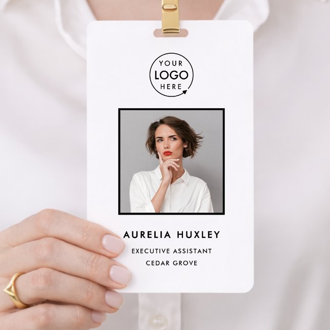 Badge d'identification 7,5x13 cm | Badges de carte (Design a modern employee badge with photo, logo, contact details, and scannable QR code)