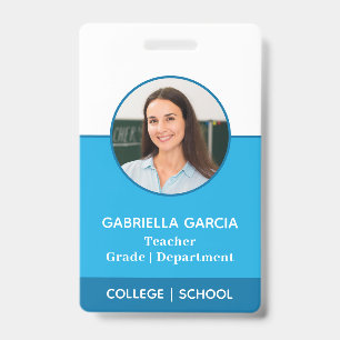 Badge d'identification bleu avec photo du professe
