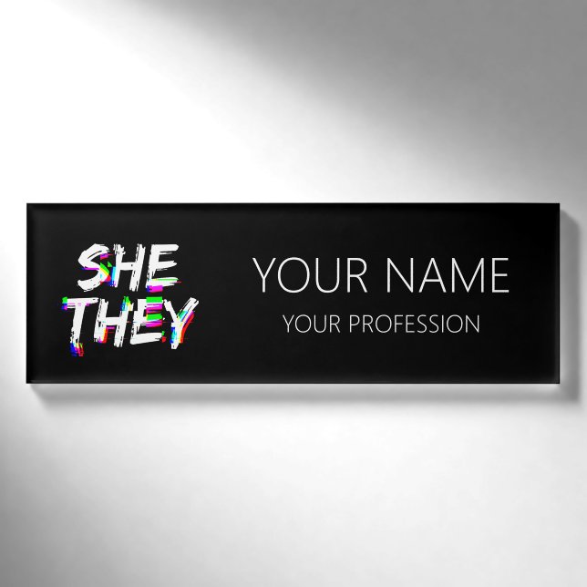 Badge D'identification Cyber Glitch Elle Prononounes (Devant)
