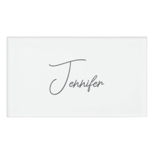 Badge D'identification Gris Blanc Moderne Minimaliste Écriture Manuscrite