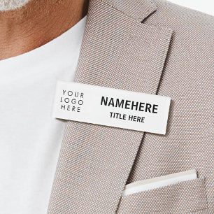 Badge D'identification Logo Moderne Grandes Polices Simple Blanc Magnet T